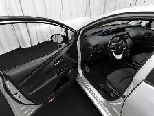 2017 Toyota Prius Hybrid - Photo 10