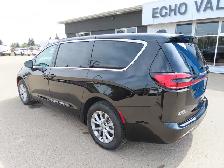 2025 Chrysler Pacifica Select 3.6L Pentastar Vvt V6 W/Ess - Photo 11