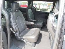 2025 Chrysler Pacifica Select 3.6L Pentastar Vvt V6 W/Ess - Photo 12