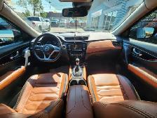 2019 Nissan Rogue SL AWD | Rare Saddle-Tan Leather - Photo 9