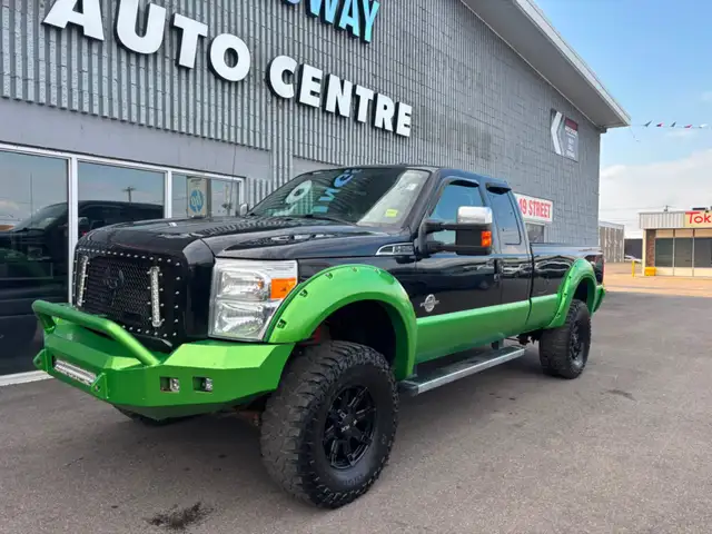 2013 Ford Super Duty F-250 SRW 4WD SuperCab 142' LARIAT LIFTED