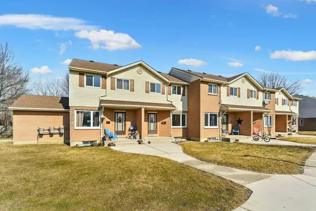 65 Fort St Tilbury ON N0P 2L0