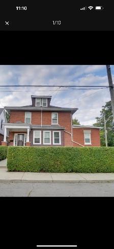 1 Room available for rent near MCMaster for only student