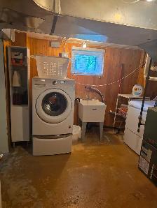 Fully Furnished 1-Bedroom Basement Apartment - Photo 11