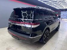 2022 Lincoln Navigator - Photo 8
