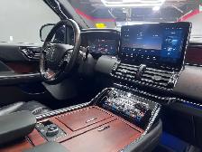 2022 Lincoln Navigator - Photo 12