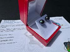 #906 - Blue Akoya Pearl, 14kt Yellow Gold Earrings - Photo 4