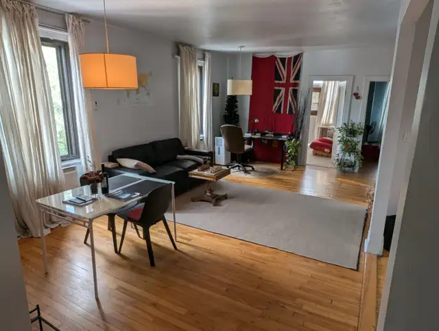 Room for woman - Montreal NDG, Villa Maria Metro $800 / all incl