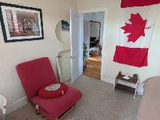 Room for woman - Montreal NDG, Villa Maria Metro $800 / all incl - Photo 9