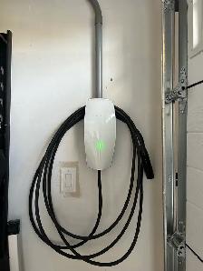 EV charger - Photo 3