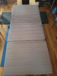LIT SIMPLE IKEA COMME NEUF - PROPRE - NON FUMEUR - LIVRAISON