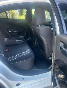 RARE Dodge Charger 6.4L Hemi SRT8 Super Bee - Photo 5