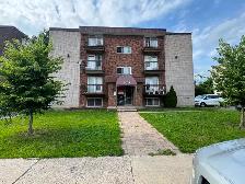 3 1/2 à louer Laval