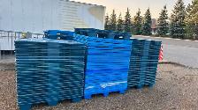 large quantity plastic pallet skid for sale 905-670-9049