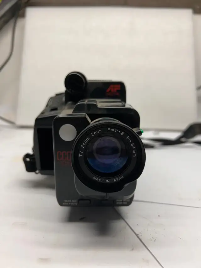 Fisher 8mm camcorder - high speed shutter CCD camera