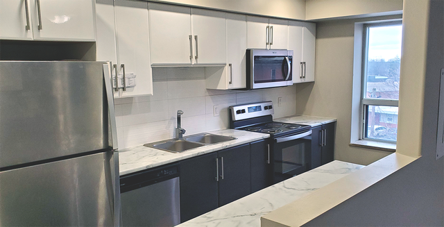 1 Bedroom Third floor Aparment with Balcony