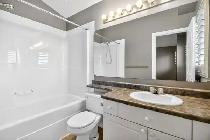 FULL HOUSE |  4 BED | 3 FULL BATH | DOUBLE GARAGE | $2,500 - Photo 7