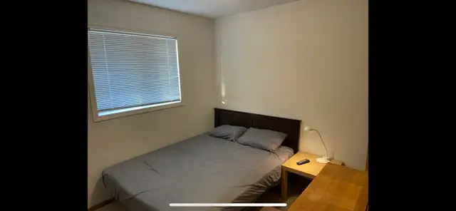 Short Term Room for Rent: upper floor, quiet, clean