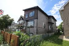 Parkdale 3 Bed 2.5 Bath Main Floor Suite For Rent Edmonton - Photo 12