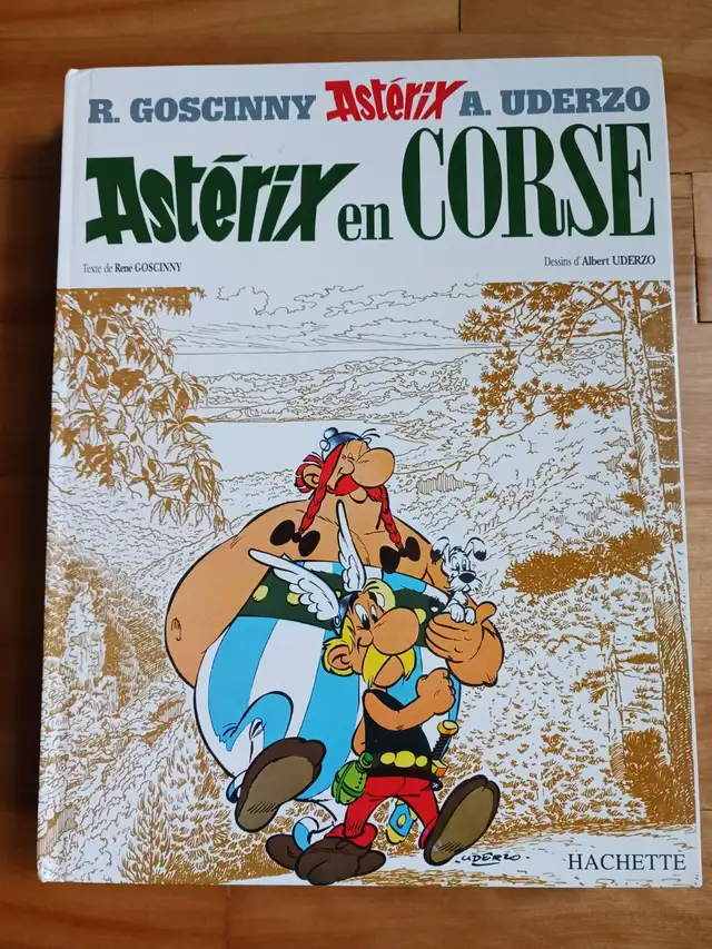 BD ASTERIX EN CORSE NEUF  LIVRAISON GRATUITE