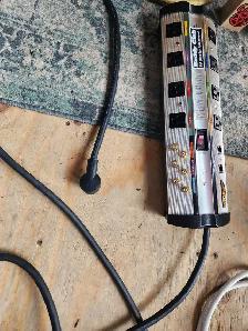 Heavy duty power bar