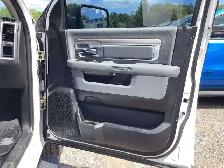2017 Ram 1500 Outdoorsman Crew V6 | AS IS | 4X4 - Photo 28