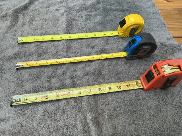 3 Tape Measures - Stanley, Mastercraft & Lufkin !