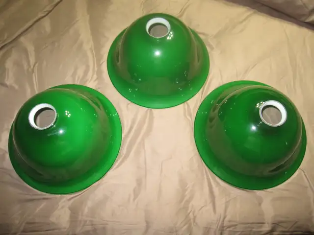 ANTIQUE 2 1/4' GREEN WHITE GLASS CASEMENT LAMP SHADES