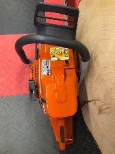Husqvarna 372 XP® X-TORQ® Chainsaw - Photo 5