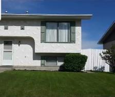 Fully Furnished 3 Bedroom Company  Crew House In Whitecourt