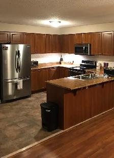 room for rent in Westridge available immediately - Photo 3