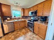 4 Bedroom Family Home | Heated Garage | Quiet Cul-de-Sac - Photo 3