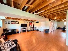 4 Bedroom Family Home | Heated Garage | Quiet Cul-de-Sac - Photo 9