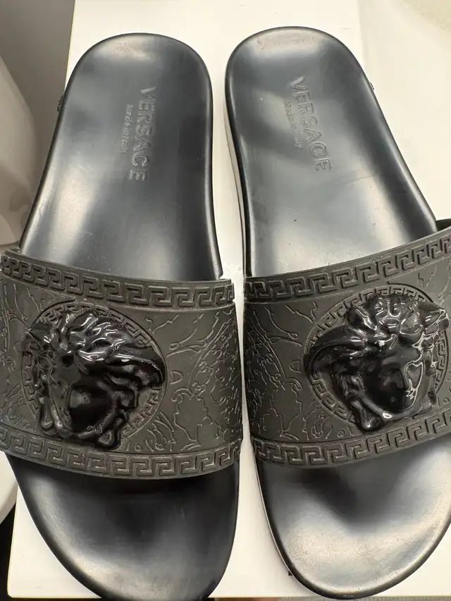 Mens Versace Black Medusa Slides Brand New