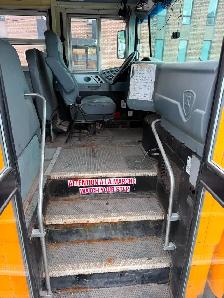 BUS JAUNE À VENDRE/ YELLOW BUS FOR SALE 1200$ - Photo 6
