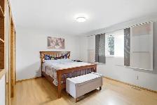 OH! Magnificent 5bdrm Bungalow nestled on a quiet cul-de-sac! - Photo 7