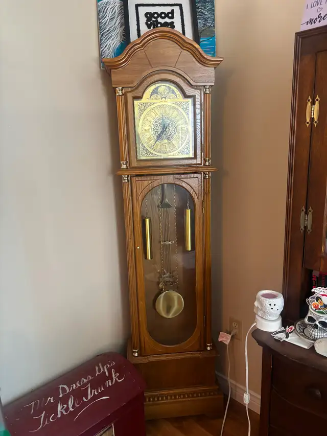 Daniel Dakota Grandfather clock