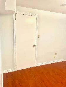 Private Bright Basement Room Brand New bathroom kitchen NO share - Photo 3
