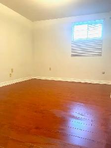 Private Bright Basement Room Brand New bathroom kitchen NO share - Photo 4