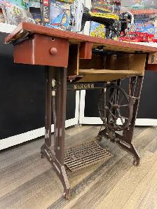 Singer 15NL Sewing Machine Cast Iron Treadle - Photo 3