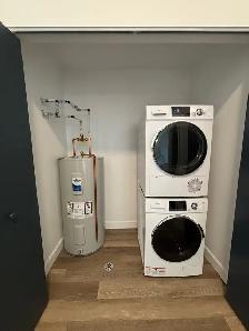 Modern 1 Bedroom in East City All Inclusive for October 1st - Photo 4
