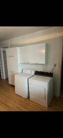 5 1/2 Grand Logement, Semi-Meublé - Photo 3