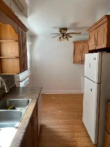 4 Bedroom, 2 Bath, 4 Parking, Detached House for Rent, Brampton, - Photo 11