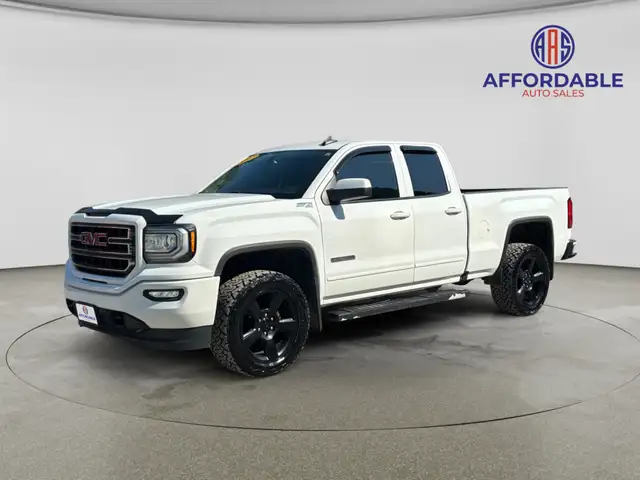 2017 GMC Sierra 1500 SLE 4x2 Crew Cab 6.6 ft. box 153 in. WB Aut