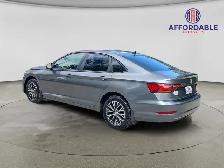 2019 Volkswagen Jetta SEL - Photo 3