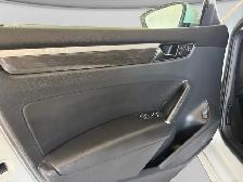 2017 Volkswagen Passat 1.8T SE 4dr Sedan Automatic - Photo 11
