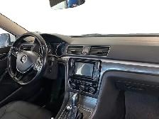 2017 Volkswagen Passat 1.8T SE 4dr Sedan Automatic - Photo 12