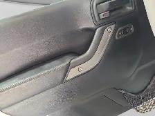 2017 Jeep Wrangler Unlimited Big Bear 4dr SUV 4WD (3.6L 6cyl 6M) - Photo 11