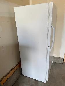 Frigidaire 17.1 Cubic Foot Upright Freezer - Photo 2