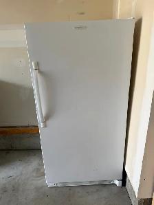 Frigidaire 17.1 Cubic Foot Upright Freezer - Photo 3